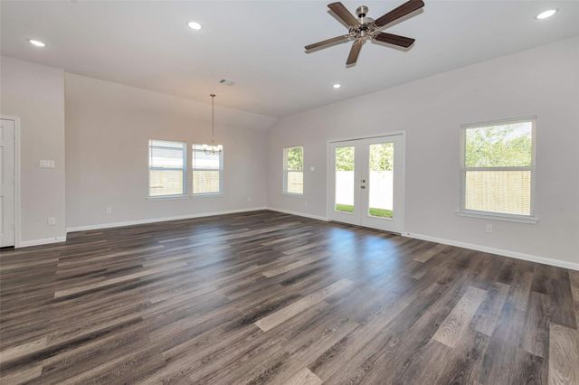 1683 County Road 3556, Cleveland, TX 77327