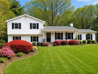 3418 Johnson Dr, Snellville, GA 30039