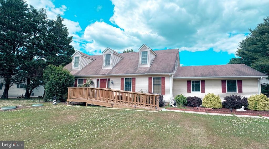986 EVERETTS CORNER RD, Hartly, DE 19953