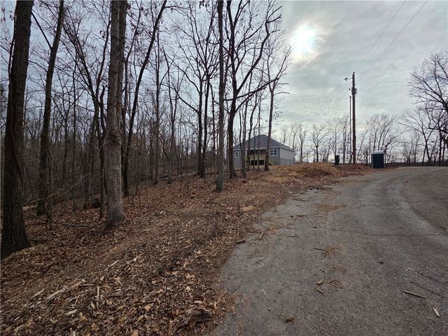 Whithorn Lane, Bella Vista, AR 72715