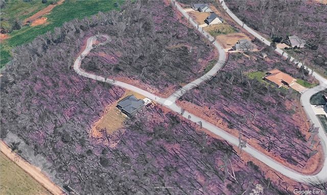 Whithorn Lane, Bella Vista, AR 72715