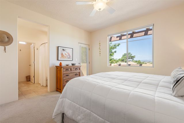 20 Emory Pass, Santa Fe, NM 87508