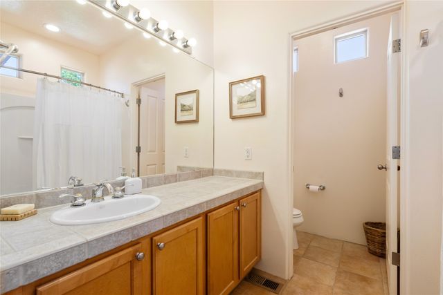20 Emory Pass, Santa Fe, NM 87508