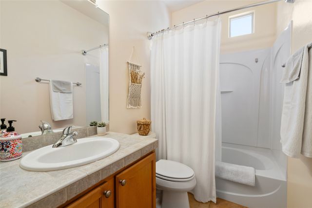20 Emory Pass, Santa Fe, NM 87508