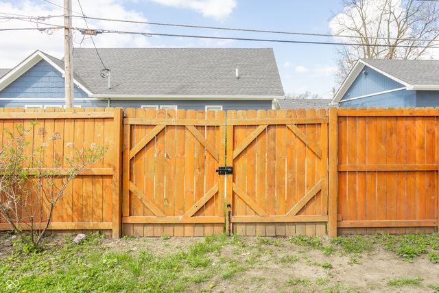 924 Saint Peter Street, Indianapolis, IN 46203