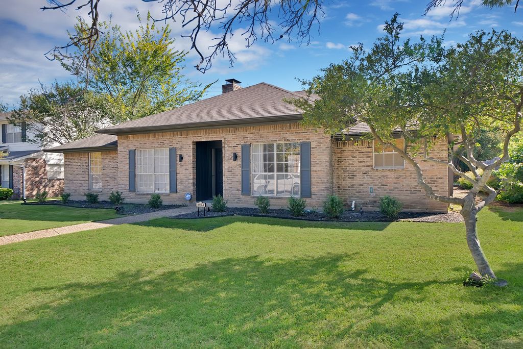 2904 Laurel Lane, Plano, TX 75074