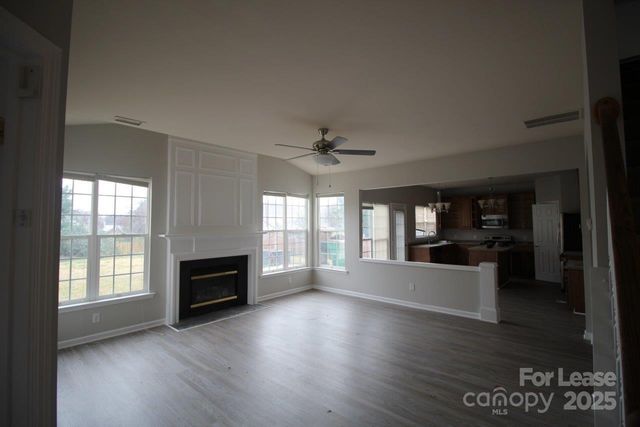 10824 Fountaingrove Drive, Charlotte, NC 28262