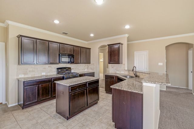 229 Pin Cushion Trail, Burleson, TX 76028
