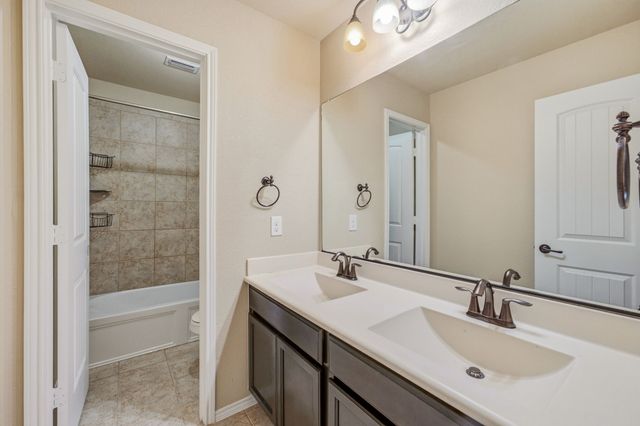 229 Pin Cushion Trail, Burleson, TX 76028