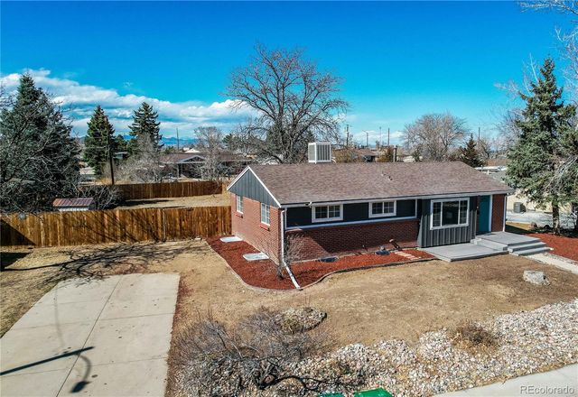 6733 S Ash Way, Centennial, CO 80122