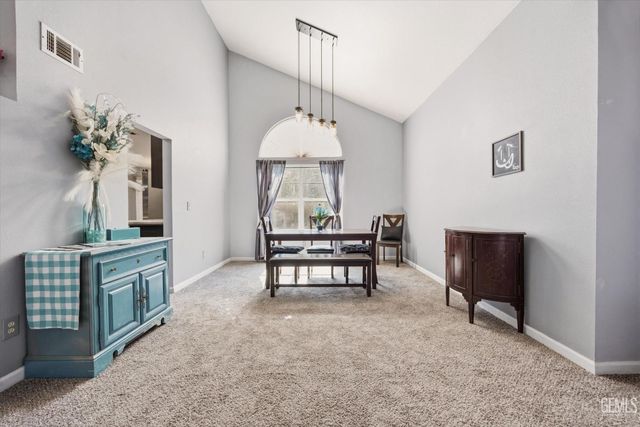 5706 Antigua Drive, Bakersfield, CA 93313