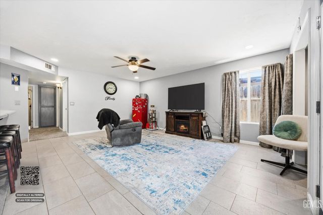 5706 Antigua Drive, Bakersfield, CA 93313