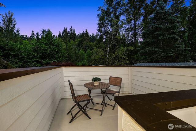 9004 NE 170th Street, Kenmore, WA 98028