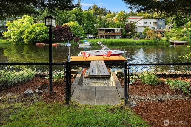 9004 NE 170th Street, Kenmore, WA 98028