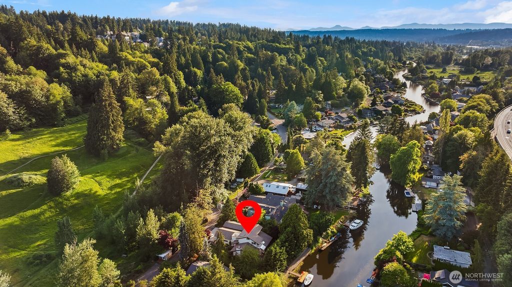 9004 NE 170th Street, Kenmore, WA 98028