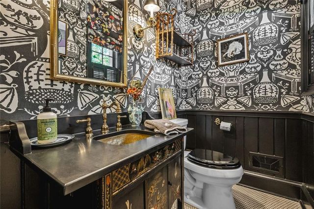 521 Heyward NW Circle, Marietta, GA 30064