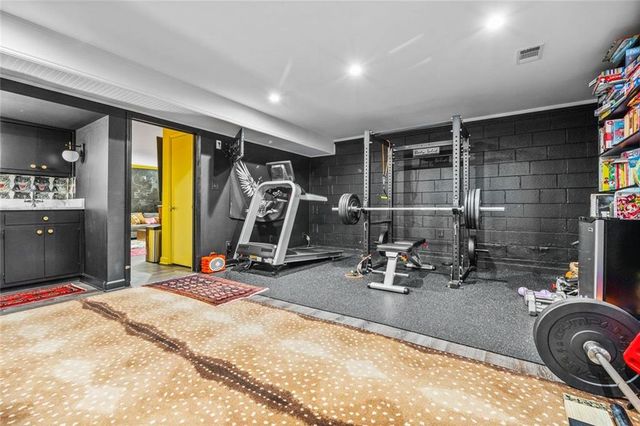 521 Heyward NW Circle, Marietta, GA 30064