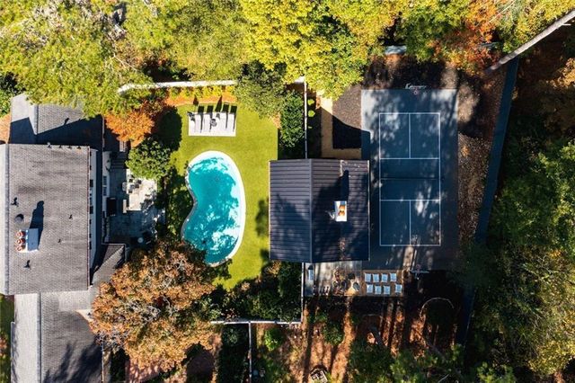 521 Heyward NW Circle, Marietta, GA 30064