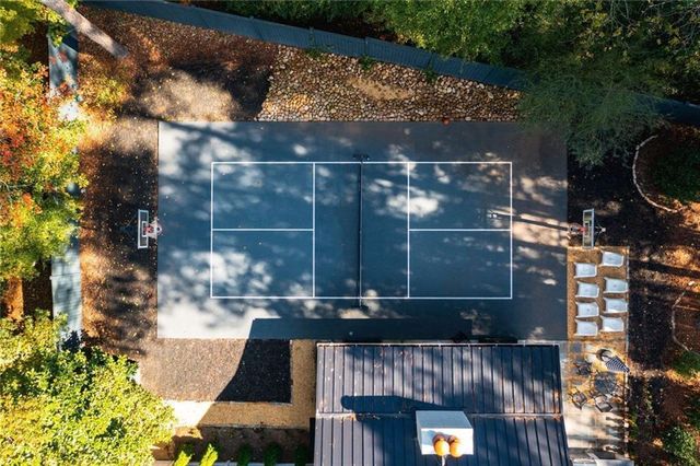 521 Heyward NW Circle, Marietta, GA 30064