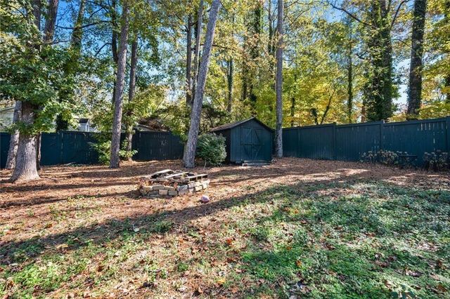 521 Heyward NW Circle, Marietta, GA 30064