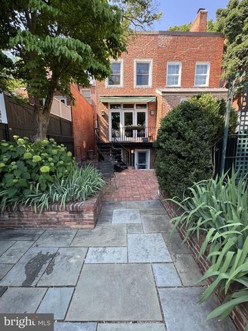 3338 RESERVOIR RD NW, Washington, DC 20007