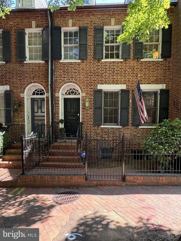 3338 RESERVOIR RD NW, Washington, DC 20007