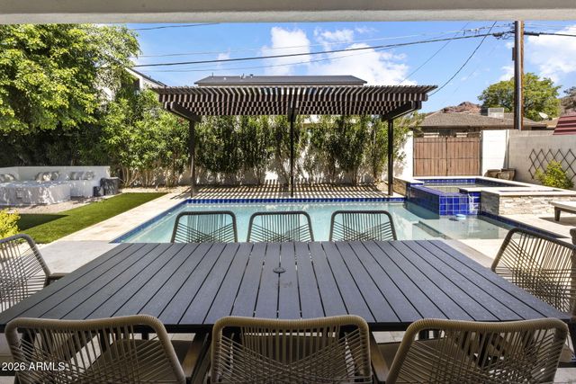 4506 E MONTECITO Avenue, Phoenix, AZ 85018
