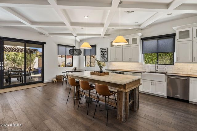 4506 E MONTECITO Avenue, Phoenix, AZ 85018