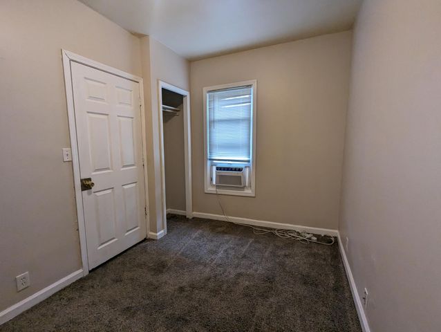 23 Acker Street W, Saint Paul, MN 55117