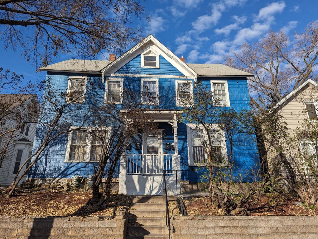 23 Acker Street W, Saint Paul, MN 55117