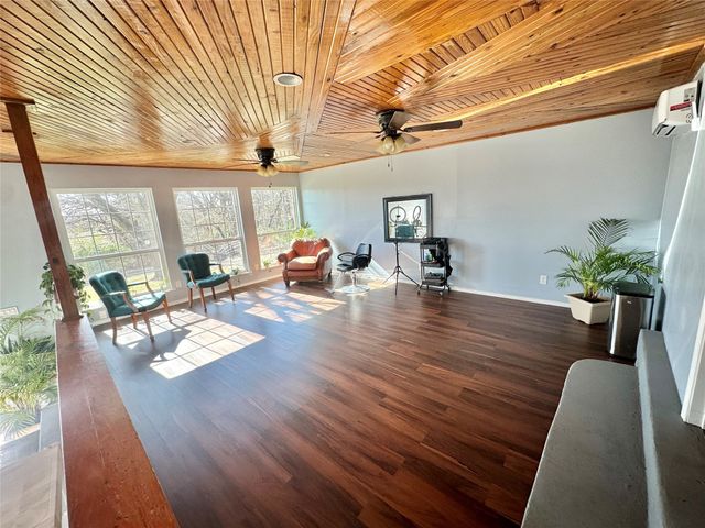 1425 West Road 199AZ, Azle, TX 76020