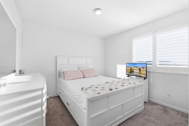 1660 Silvershire Dr, Stockton, CA 95206