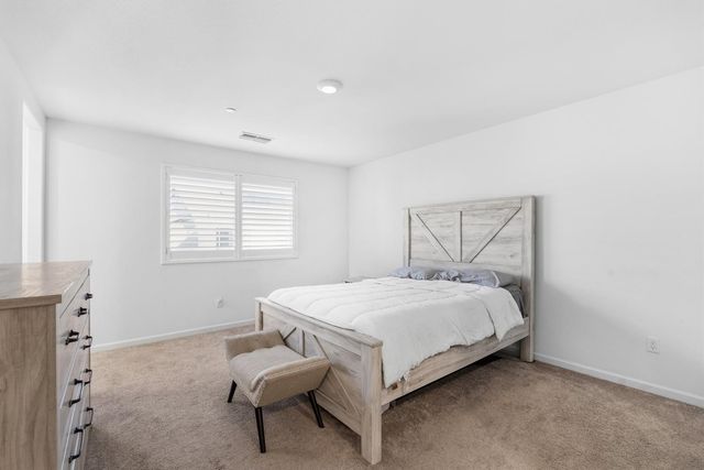 1660 Silvershire Dr, Stockton, CA 95206