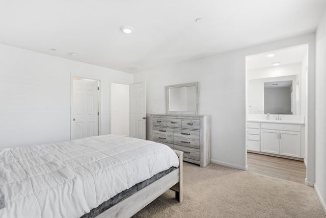 1660 Silvershire Dr, Stockton, CA 95206