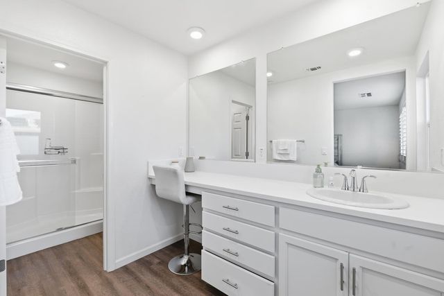 1660 Silvershire Dr, Stockton, CA 95206