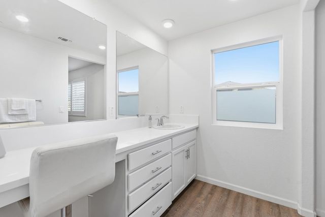 1660 Silvershire Dr, Stockton, CA 95206