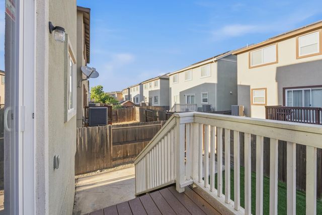 1660 Silvershire Dr, Stockton, CA 95206