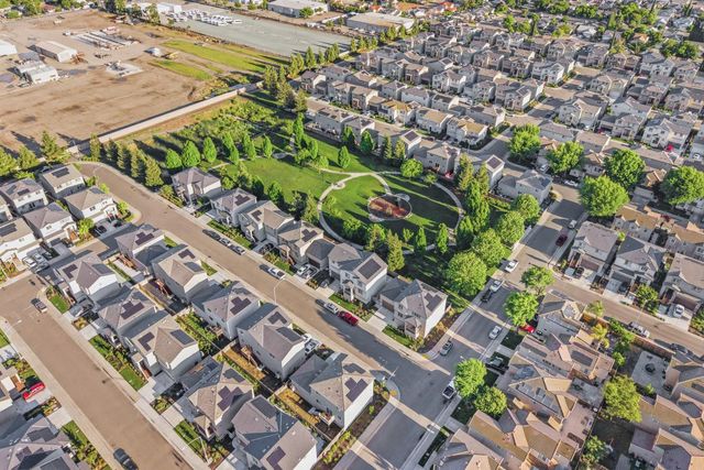 1660 Silvershire Dr, Stockton, CA 95206