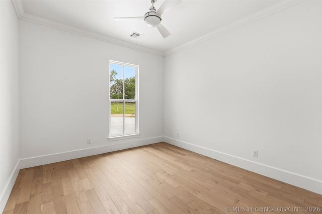 12216 Reflection Pointe Drive, Kingston, OK 73439