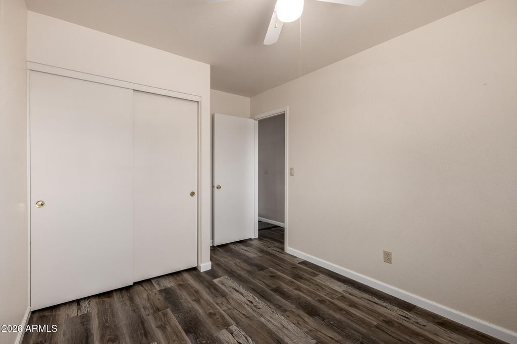 Image 23 of property listing at 21961 N 69TH Avenue, Glendale, AZ 85310