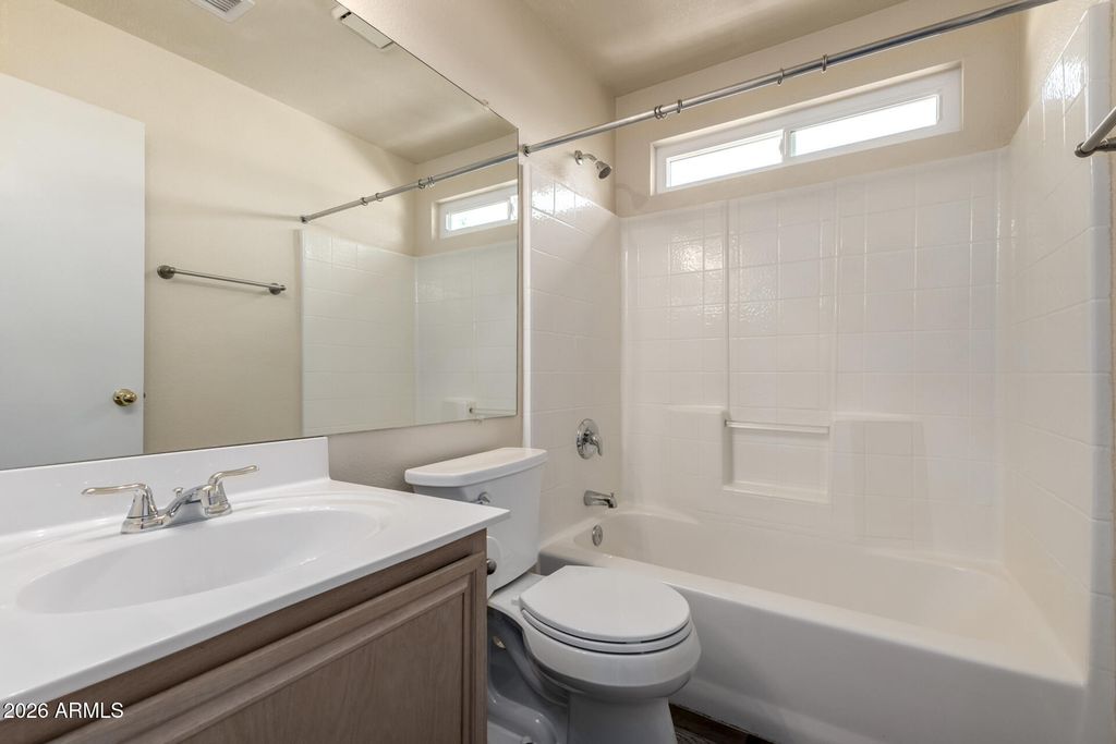 Image 26 of property listing at 21961 N 69TH Avenue, Glendale, AZ 85310