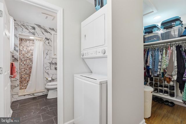 1435 WINDSOR PARK LN, Havertown, PA 19083