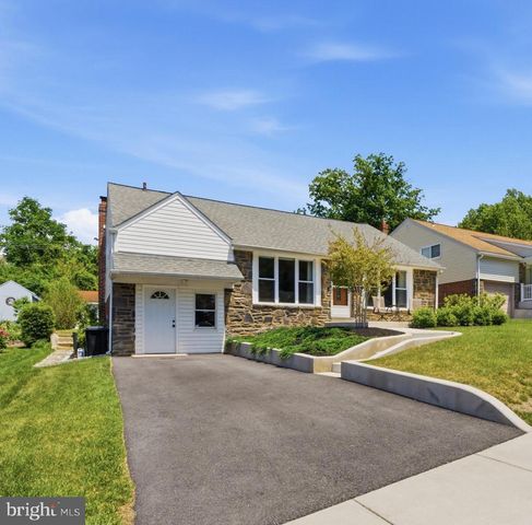 1435 WINDSOR PARK LN, Havertown, PA 19083