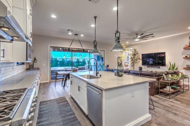 12622 Point Sierra Street, Las Vegas, NV 89138