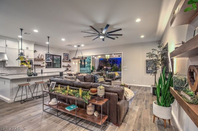 12622 Point Sierra Street, Las Vegas, NV 89138