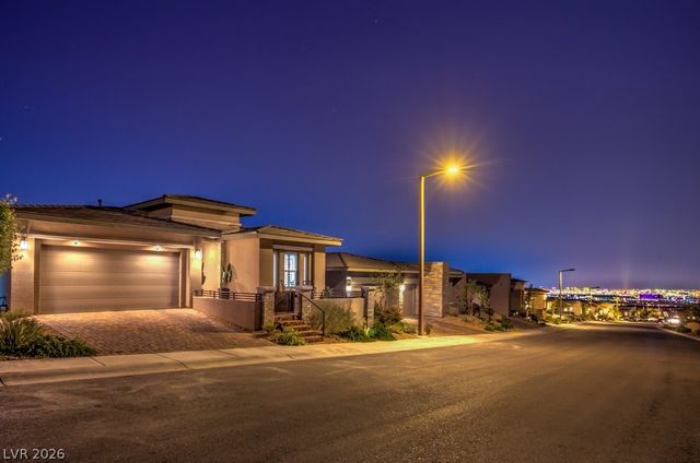 12622 Point Sierra Street, Las Vegas, NV 89138