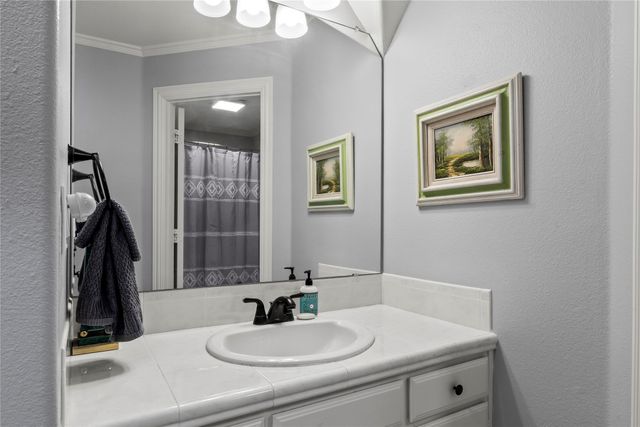 301 Saint Andrews Drive, Mabank, TX 75156