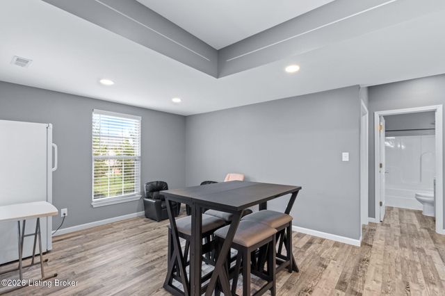 143A Garden View Pl, Shepherdsville, KY 40165