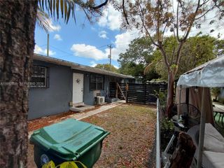 1262 - 1264 NW 46th St, Miami, FL 33142