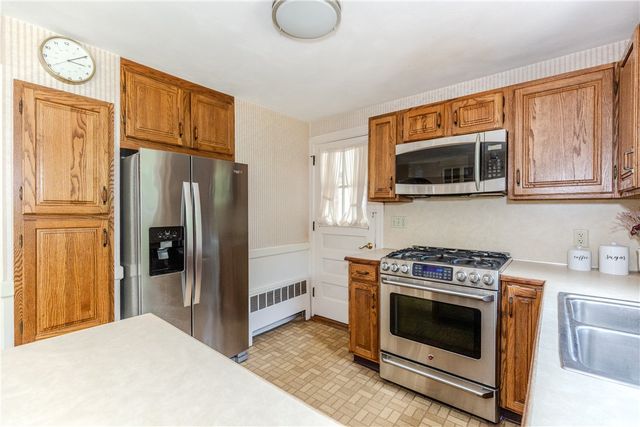 63 Abbey Avenue, Warwick, RI 02888